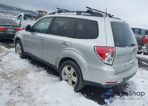 2010 Subaru Forester 2.5X Premium из США, поврежденный, VIN JF2SH6CC4AH728631